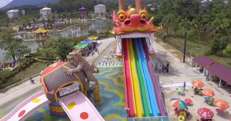 Taman Cinta Pajintan, Waterboom Favorit di Singkawang