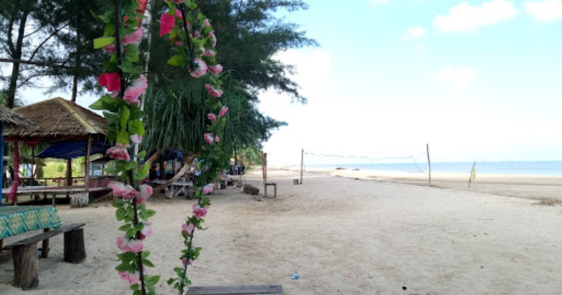 Wisata Pantai Jingga Muara Badak Menawan Dan Lagi Hits Di Kutai Kartanegara