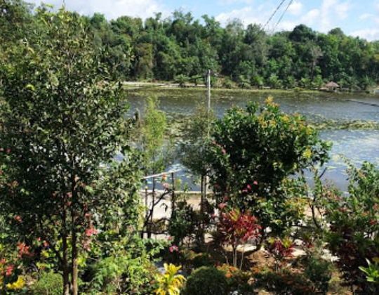 Taman Bahagia Sebedang, Destinasi Wisata Favorit Bernuansa Alam di Sambas
