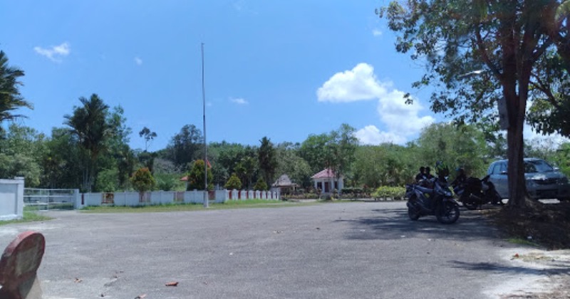 Fasilitas Di Kawasan Wisata Sejarah Monumen Makam Juang Mandor Landak