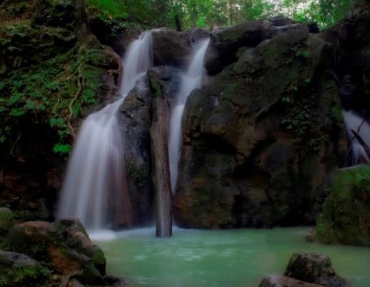Air Terjun Bukit Biru, Objek Wisata Alam Indah Nan Asri di Kutai Kartanegara
