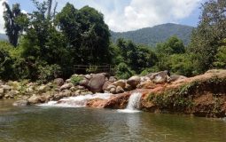 Riam Sunge Banokng, Objek Wisata Alam dengan Panorama Indah di Sambas