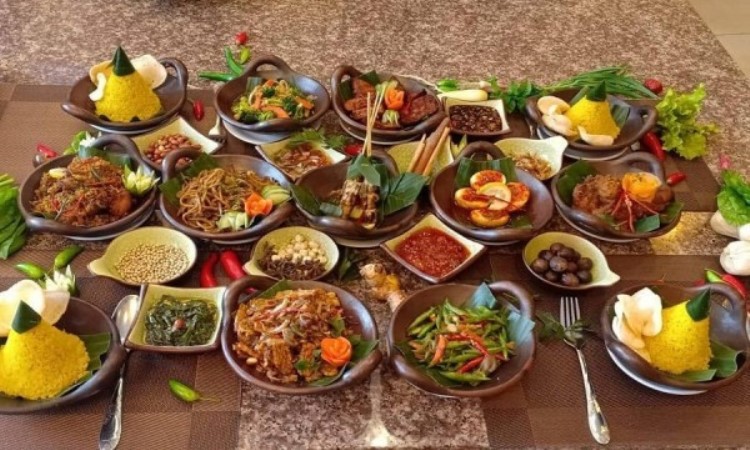 6 Makanan Khas Maluku Tengah yang Wajib Anda Coba