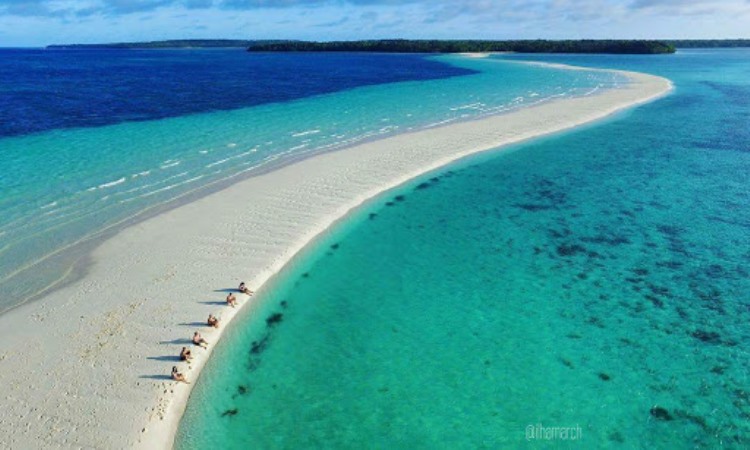 Pulau Adranan Kei Yang Memukau di Maluku