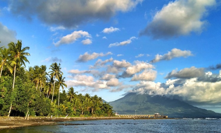 Lokasi Wisata Pantai Kastela Ternate