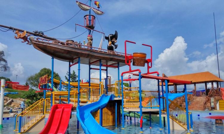 Citraland Waterpark Ambon, Wisata Air Favorit dengan Beragam Wahana Seru