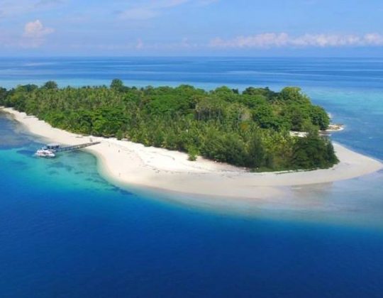 Pulau Tabailenge, Surga Bahari Eksotis Nan Menawan di Morotai