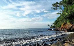 Pantai Dorpedu, Pesona Pantai Tenang yang Menyejukkan Hati di Ternate