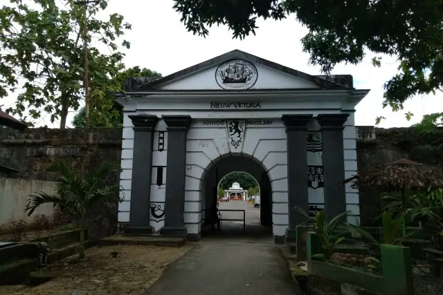 Alamat Benteng Victoria
