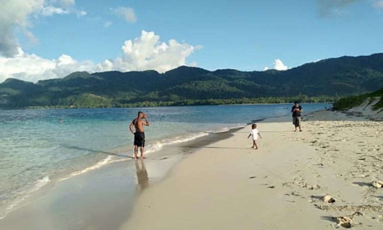 Kegiatan Menarik di Wisata Pulau Um Sorong