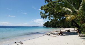 Pantai Patawana, Pantai Eksotis yang Kaya Pesona di Fakfak