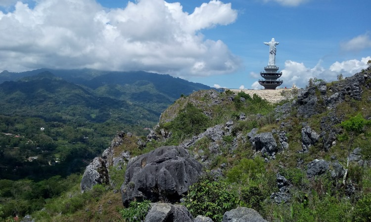 Patung Yesus Buntu Burake