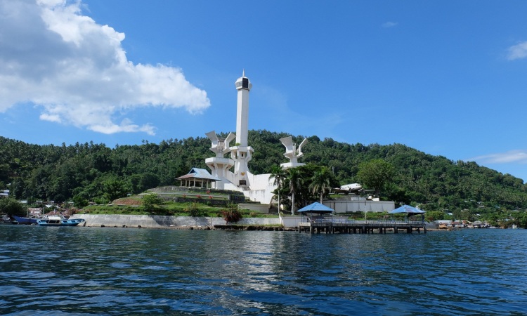 Monumen Trikora di Sekitar Pulau Lembeh