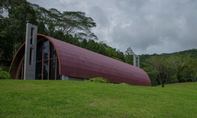 Bukit Doa Tomohon, Wisata Religi Dekat Kota Manado