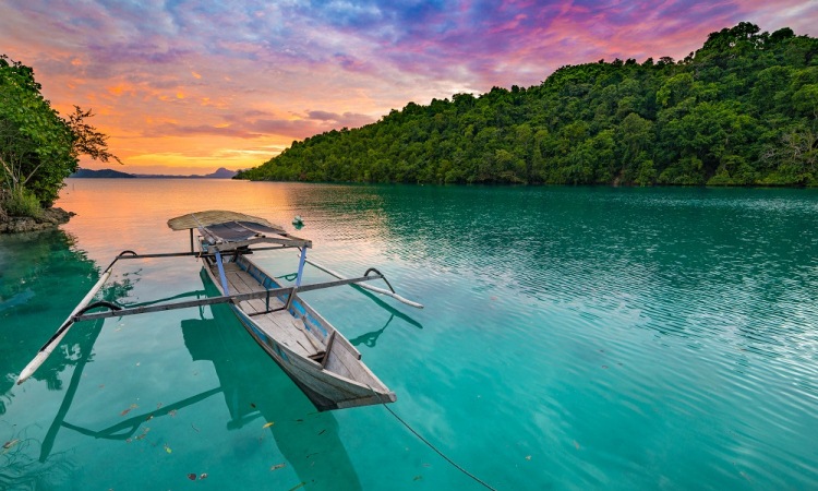 11 Wisata Pantai Terhits di Palu & Sekitarnya
