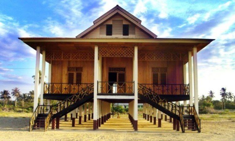 2 Rumah Adat Khas Sulawesi Utara