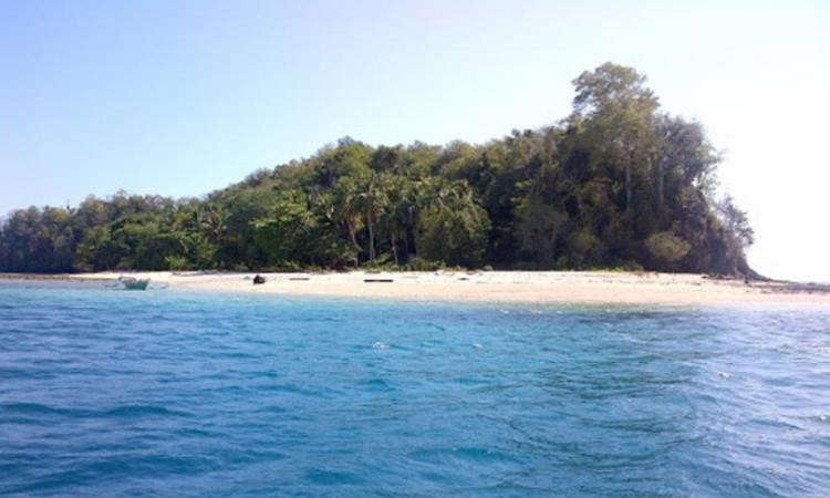 Pulau Molosing
