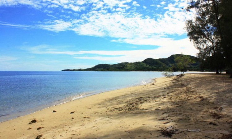 Wisata Pantai Gorontalo
