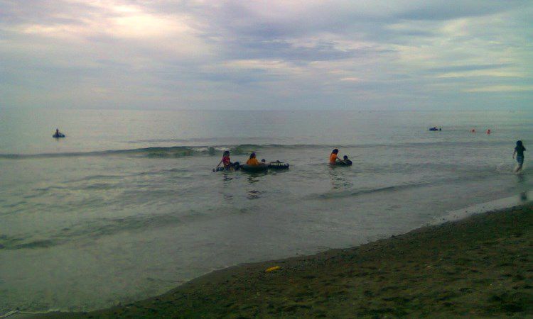 Kegiatan yang Bisa Anda Lakukan di Pantai Lombang-Lombang