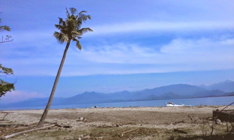 Pantai Lowita Pinrang