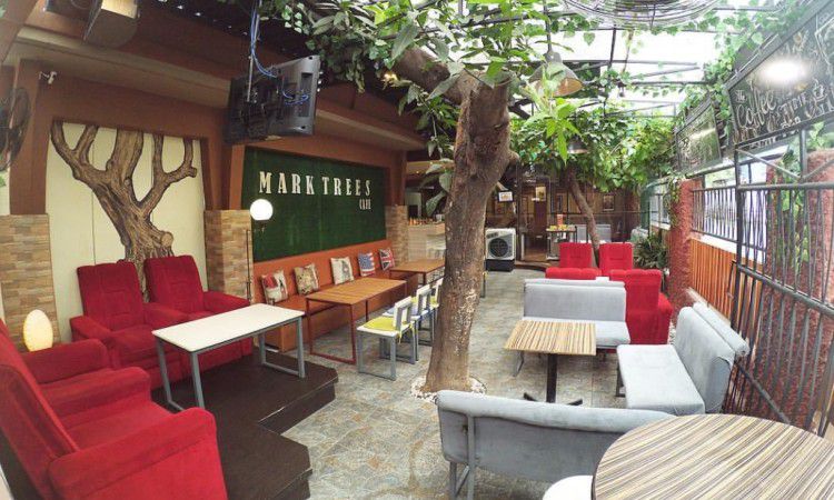 10 Cafe Tempat Nongkrong di Makassar Paling Hits