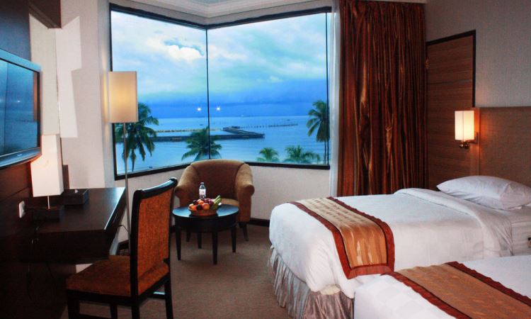 10 Hotel Murah Dekat Pantai Losari Makassar