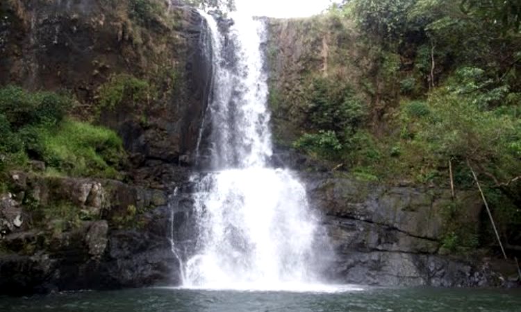 Daya Tarik Air Terjun Bontosomba