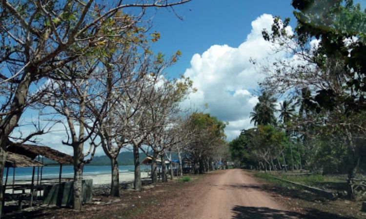 Alamat Pantai Tanjung Taipa