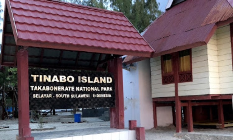 Biaya ke Pulau Tinabo