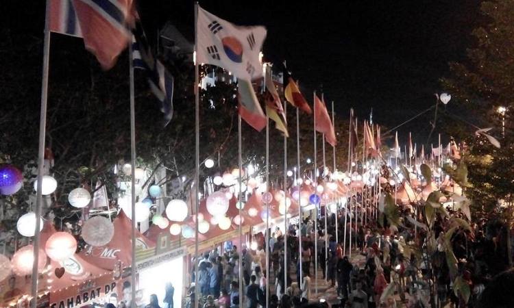 Makassar International Eight Festival and Forumval
