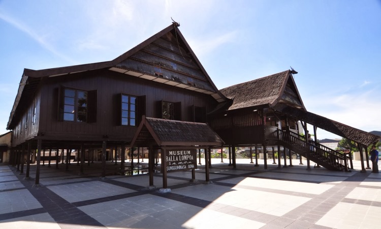 5 Jenis Rumah Adat yang Bisa Ditemukan di Makassar