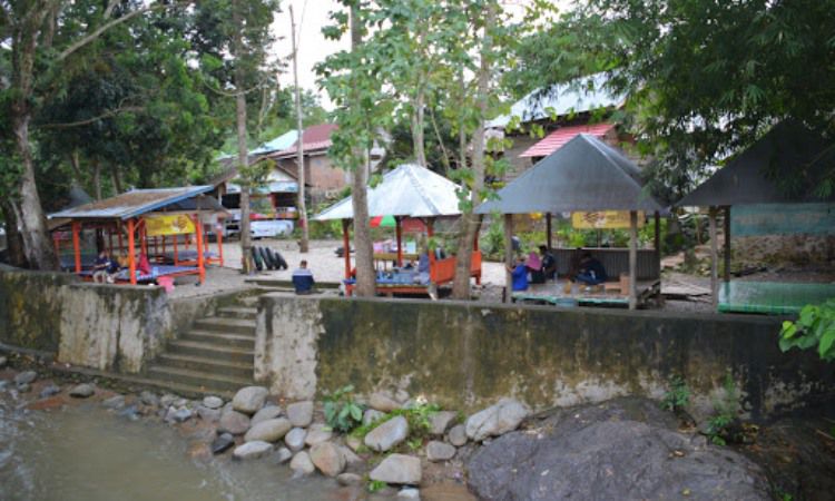 Tiket Masuk Di Wisata Sungai Jodoh Palopo