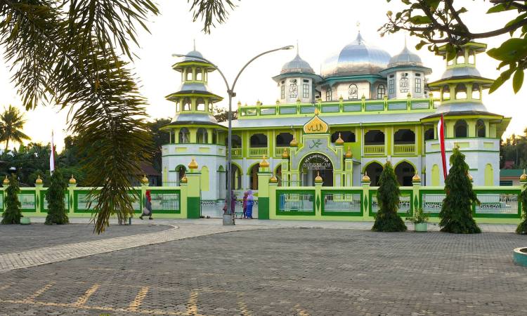 Alamat Masjid Besar Darussalam