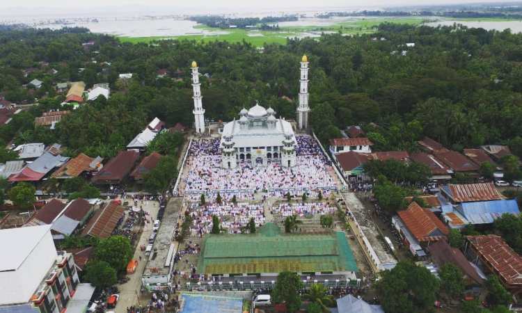 Masjid Besar Darussalam Belawa, Masjid Ikonik Nan Megah di Wajo