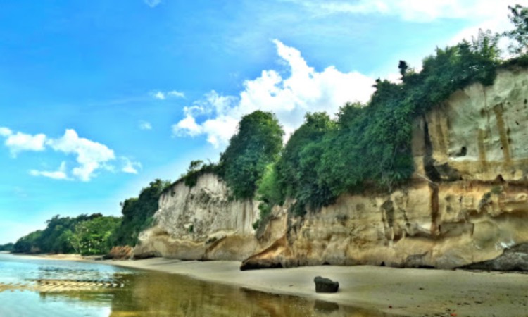 Kegiatan Menarik Di Wisata Pantai Ranowangko Minahasa