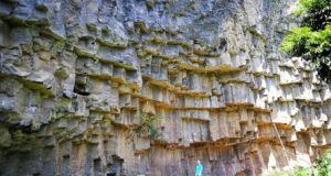 Batu Dinding Kilo Tiga, Wisata Alam dengan Spot Panjat Tebing Terbaik di Minahasa
