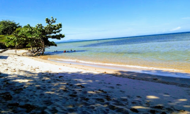 Pantai Ranowangko, Pantai Pasir Putih yang Menawan Andalan Minahasa