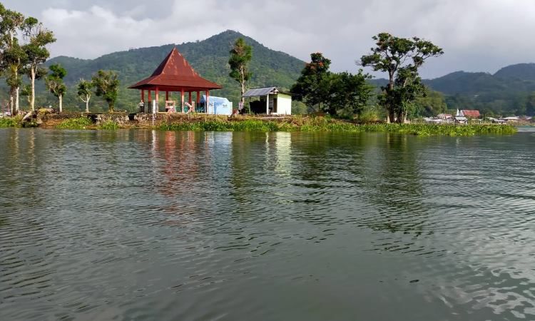 Lokasi Wisata Bahari Pulau Likri Tondano Di Minasa