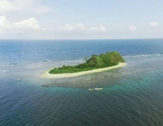 Pulau Ponteng, Pulau Mungil dengan Pesona Bawah Lautnya di Minahasa Tenggara