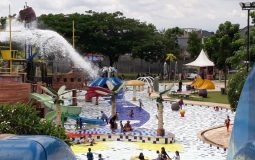 Citraland Waterpark Kendari, Taman Rekreasi Air Favorit Liburan Keluarga
