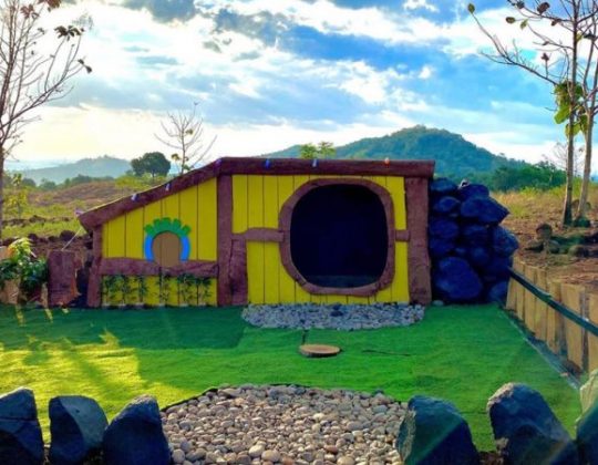 Rumah Hobbit Bollangi, Sensasi Wisata Ala Negeri Dongeng di Gowa